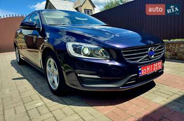 Універсал Volvo V60 2016 в Бродах
