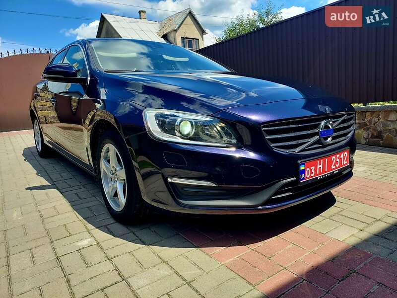 Volvo V60 2016