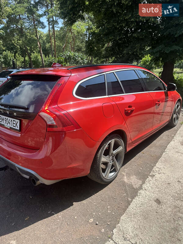 Універсал Volvo V60 2012 в Сумах