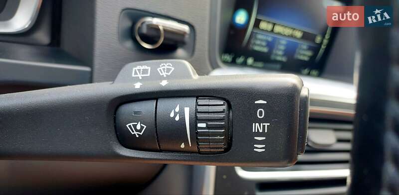 Універсал Volvo V60 2014 в Бродах