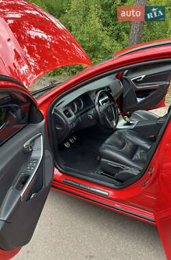 Универсал Volvo V60 2013 в 
