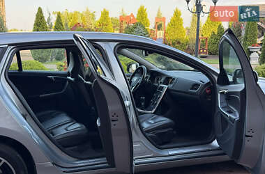 Универсал Volvo V60 2012 в 
