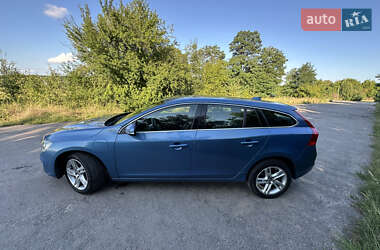 Универсал Volvo V60 2015 в 