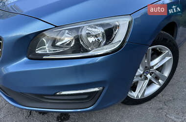 Универсал Volvo V60 2015 в 