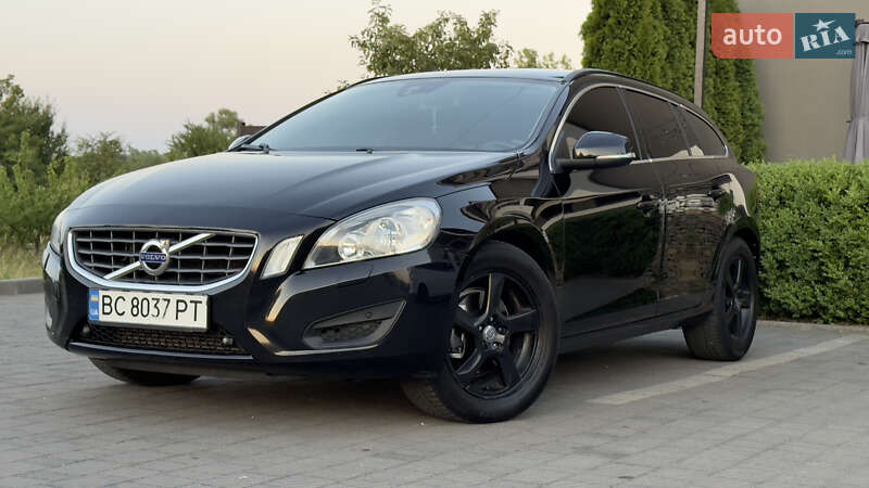 Универсал Volvo V60 2010 в 