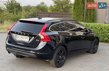 Универсал Volvo V60 2010 в 