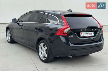 Универсал Volvo V60 2012 в 