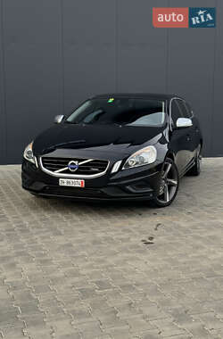 Универсал Volvo V60 2011 в 