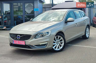 Универсал Volvo V60 2014 в Киеве