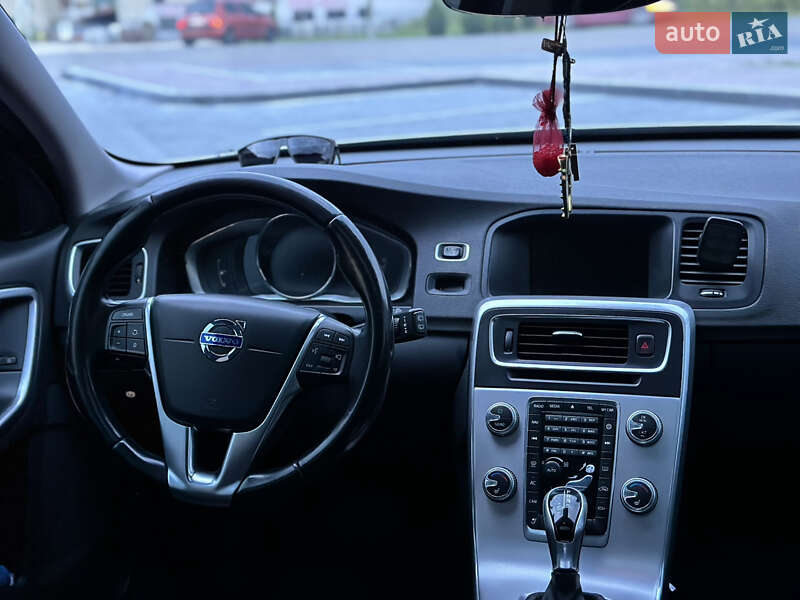 Універсал Volvo V60 2016 в Мостиській