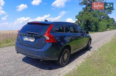 Универсал Volvo V60 2011 в 