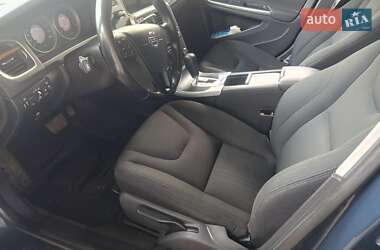 Универсал Volvo V60 2011 в 