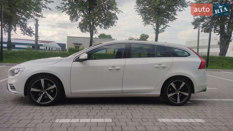 Универсал Volvo V60 2018 в Львове