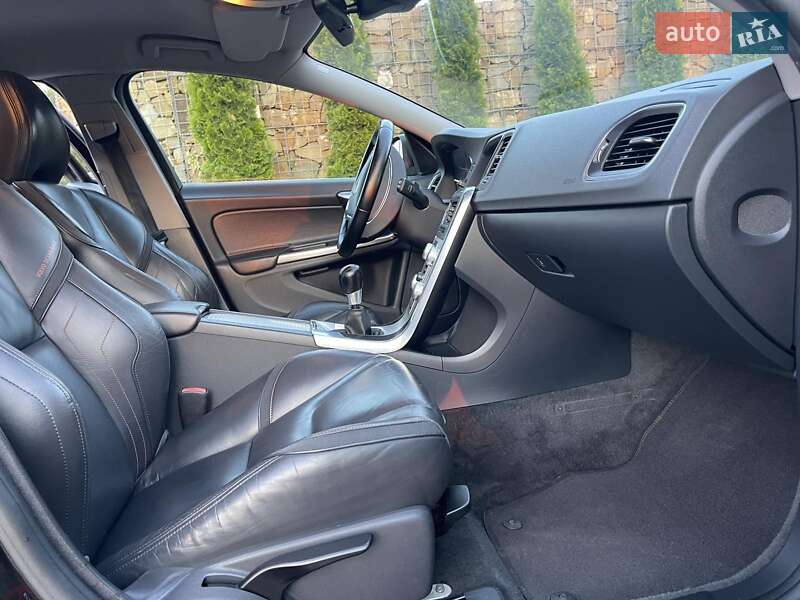 Универсал Volvo V60 2014 в Звягеле