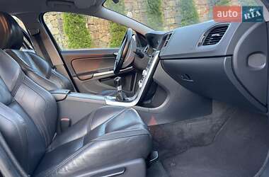 Универсал Volvo V60 2014 в 