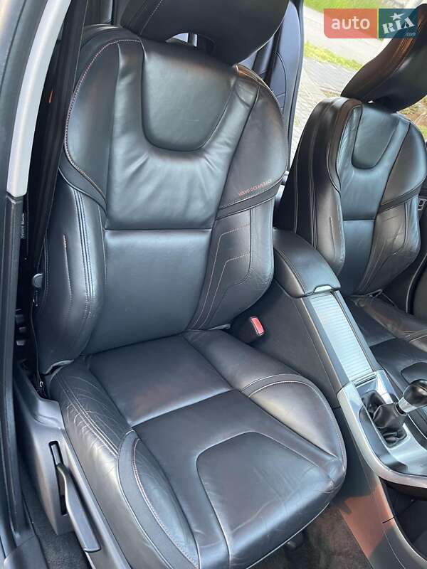 Универсал Volvo V60 2014 в Звягеле