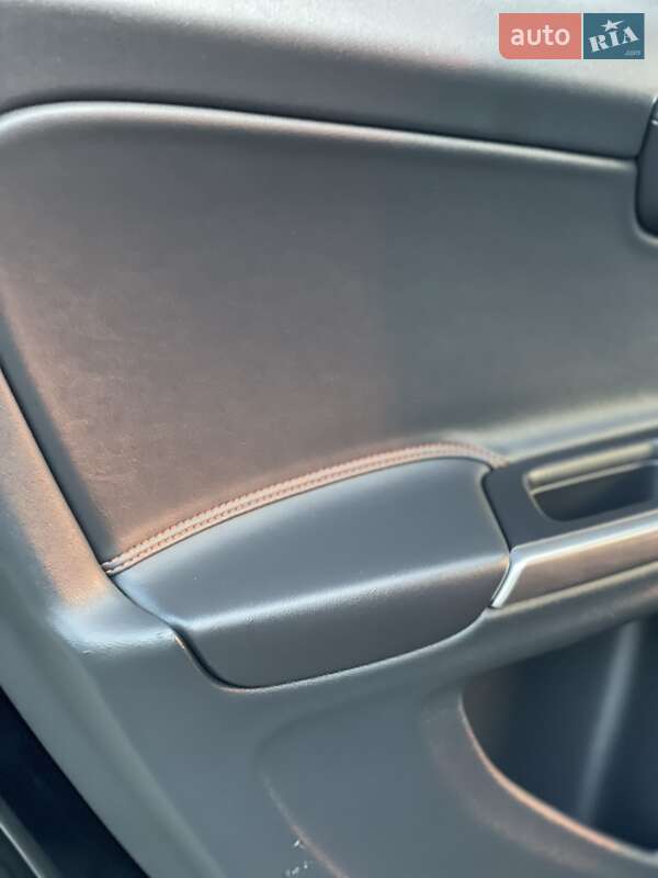 Универсал Volvo V60 2014 в Звягеле