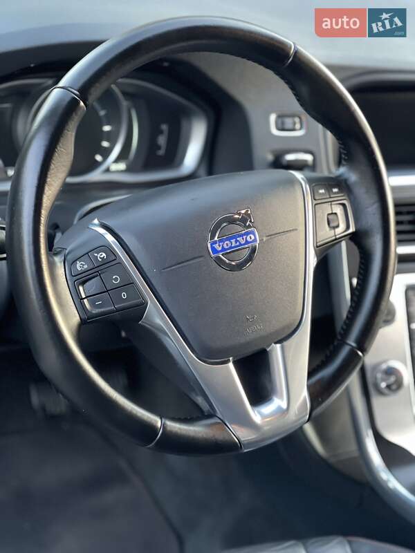 Универсал Volvo V60 2014 в Звягеле