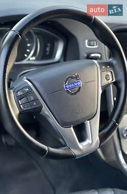 Универсал Volvo V60 2014 в 