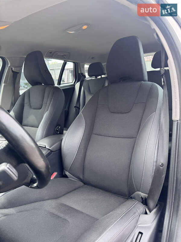 Универсал Volvo V60 2012 в Киеве