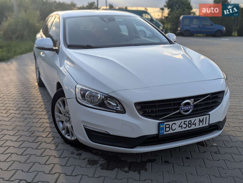 Универсал Volvo V60 2016 в Радехове