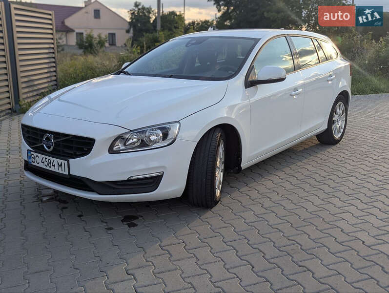 Универсал Volvo V60 2016 в Радехове