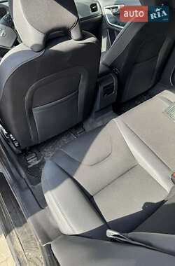 Универсал Volvo V60 2013 в 