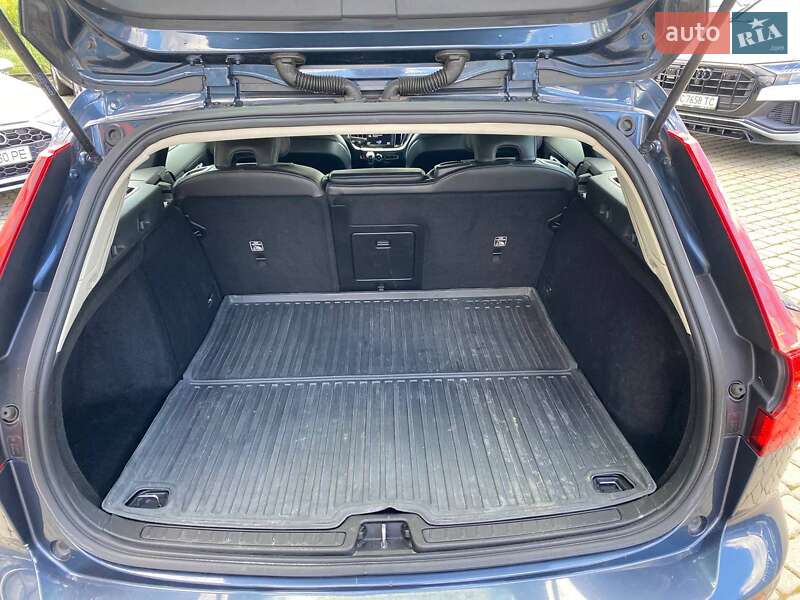 Универсал Volvo V60 2019 в Львове