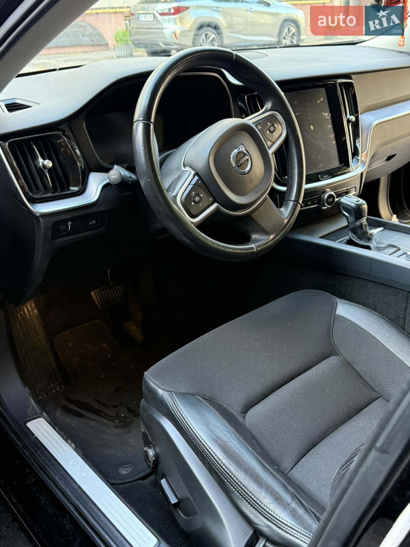 2019 Volvo V60 - мініатюра 10