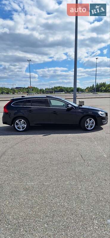 Универсал Volvo V60 2014 в Львове