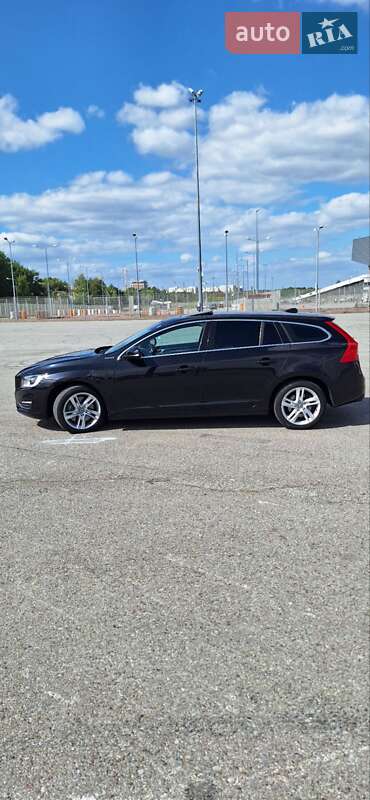 Универсал Volvo V60 2014 в Львове