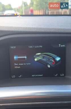 Универсал Volvo V60 2014 в 