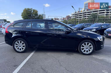 Универсал Volvo V60 2013 в 