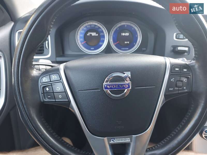 Универсал Volvo V60 2012 в Бродах