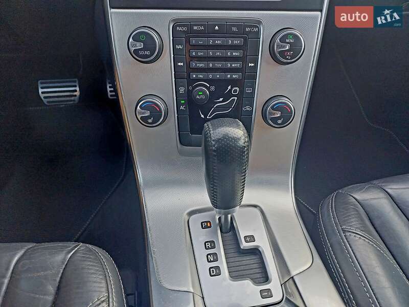Универсал Volvo V60 2012 в Бродах