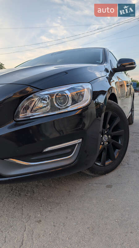 Volvo V60 2013