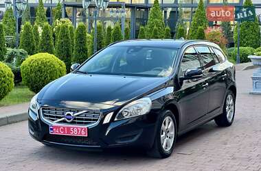 Универсал Volvo V60 2012 в 