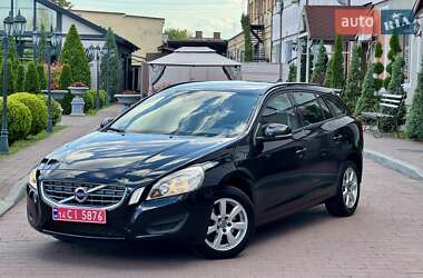 Универсал Volvo V60 2012 в 