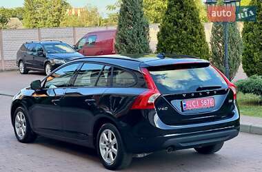 Универсал Volvo V60 2012 в 