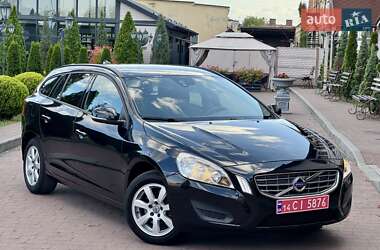 Универсал Volvo V60 2012 в 