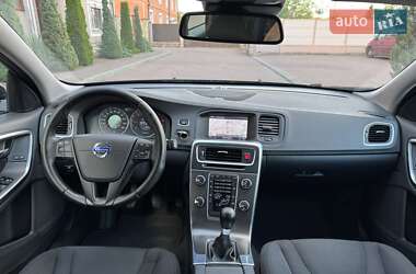 Универсал Volvo V60 2012 в 