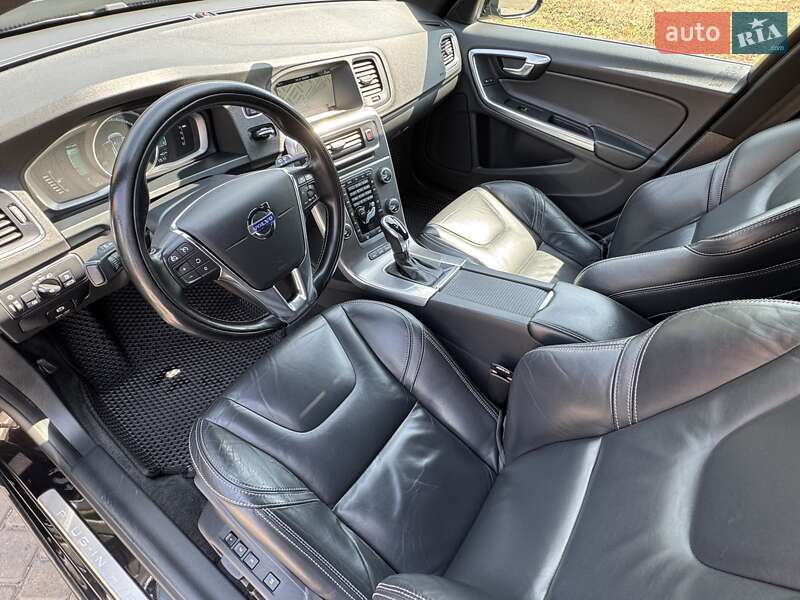 Универсал Volvo V60 2013 в Одессе фото 10 Универсал Volvo V60 2013 в Одессе