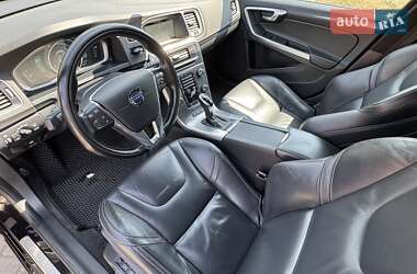 Универсал Volvo V60 2013 в 