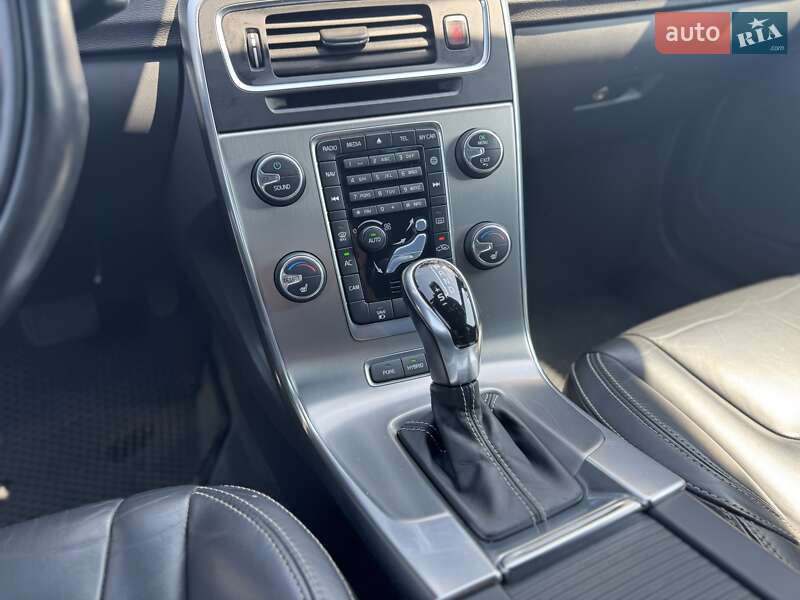 Универсал Volvo V60 2013 в Одессе фото 18 Универсал Volvo V60 2013 в Одессе
