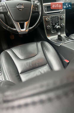 Универсал Volvo V60 2012 в 