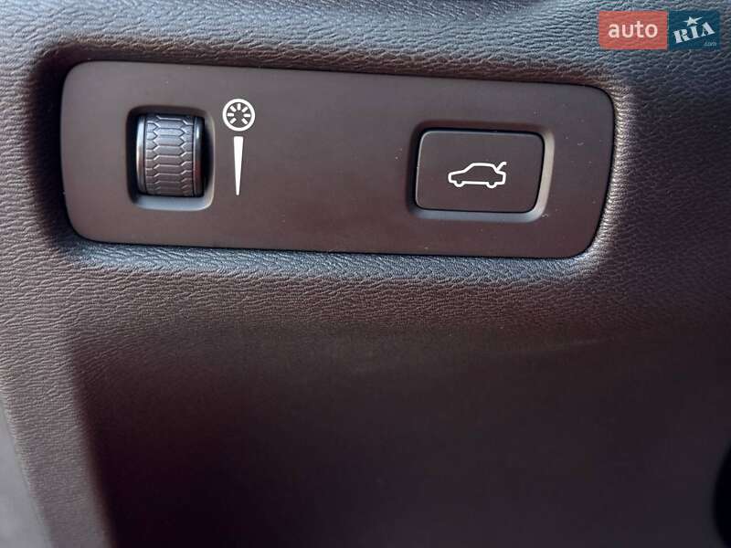 Універсал Volvo V60 2019 в Рівному фото 28 Універсал Volvo V60 2019 в Рівному