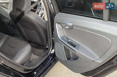 Универсал Volvo V60 2011 в 