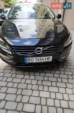 Универсал Volvo V60 2014 в 