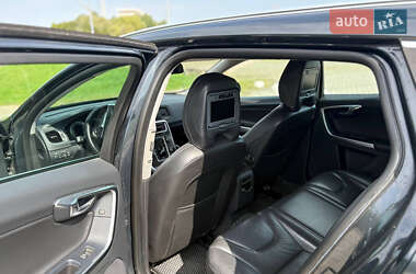 Универсал Volvo V60 2012 в 