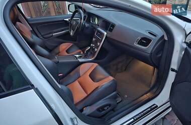 Универсал Volvo V60 2016 в 